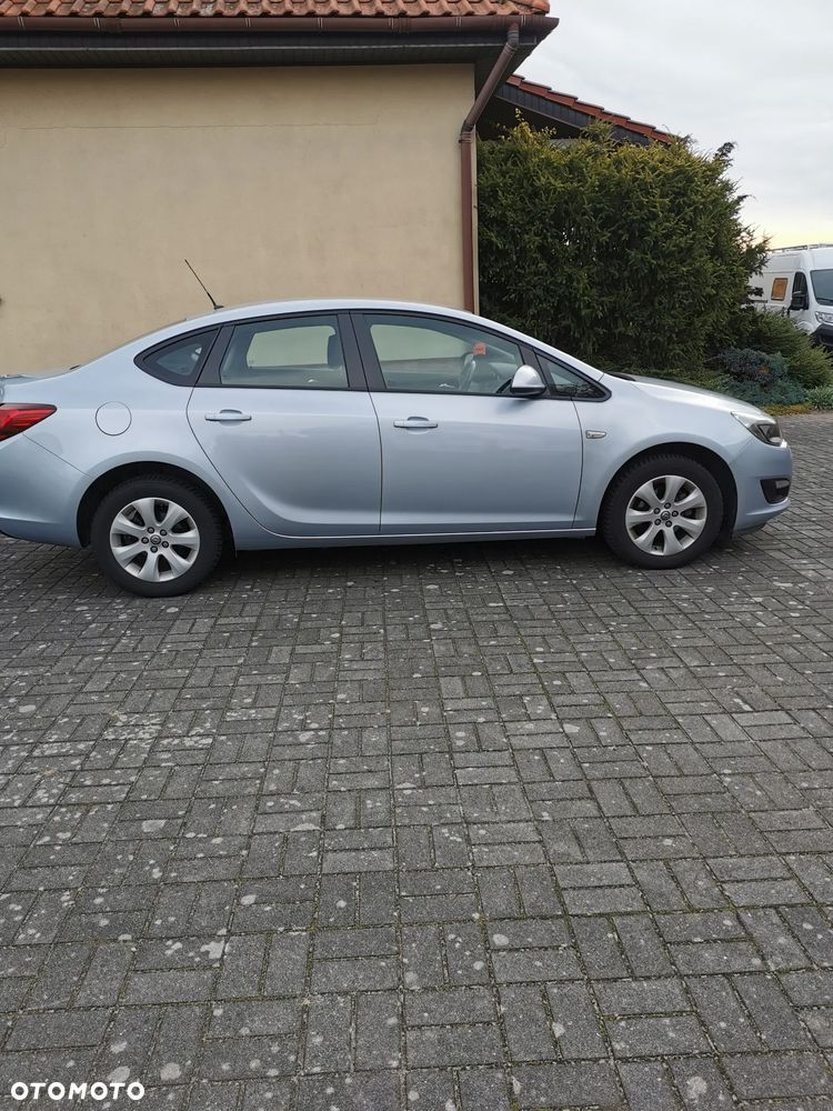 Opel Astra - 8
