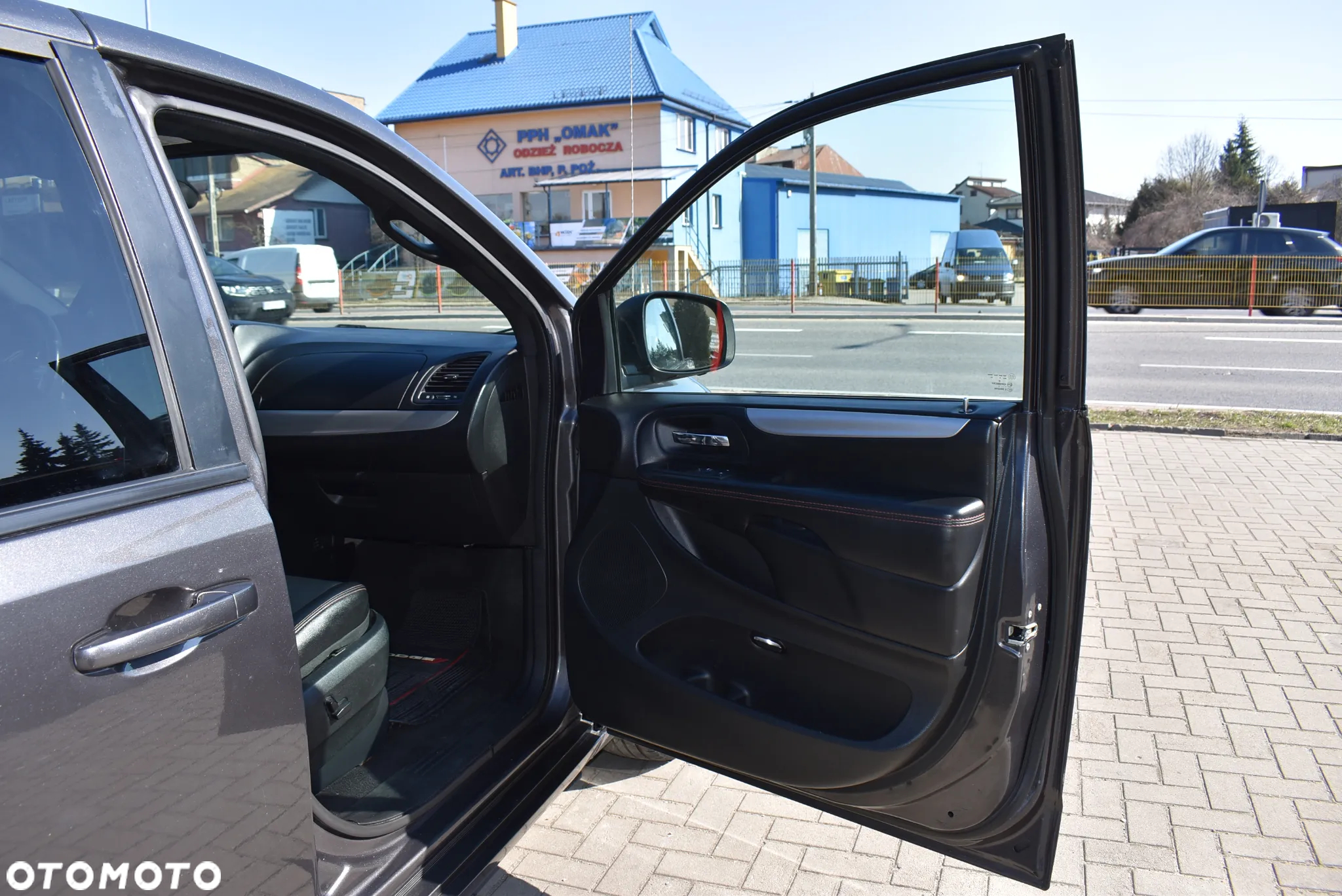 Dodge Grand Caravan 3.6 R/T - 19