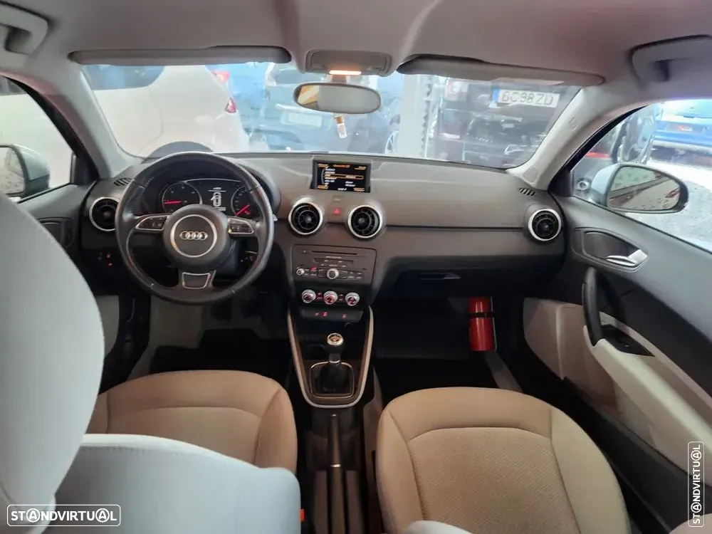 Audi A1 1.6 TDI Attraction - 11