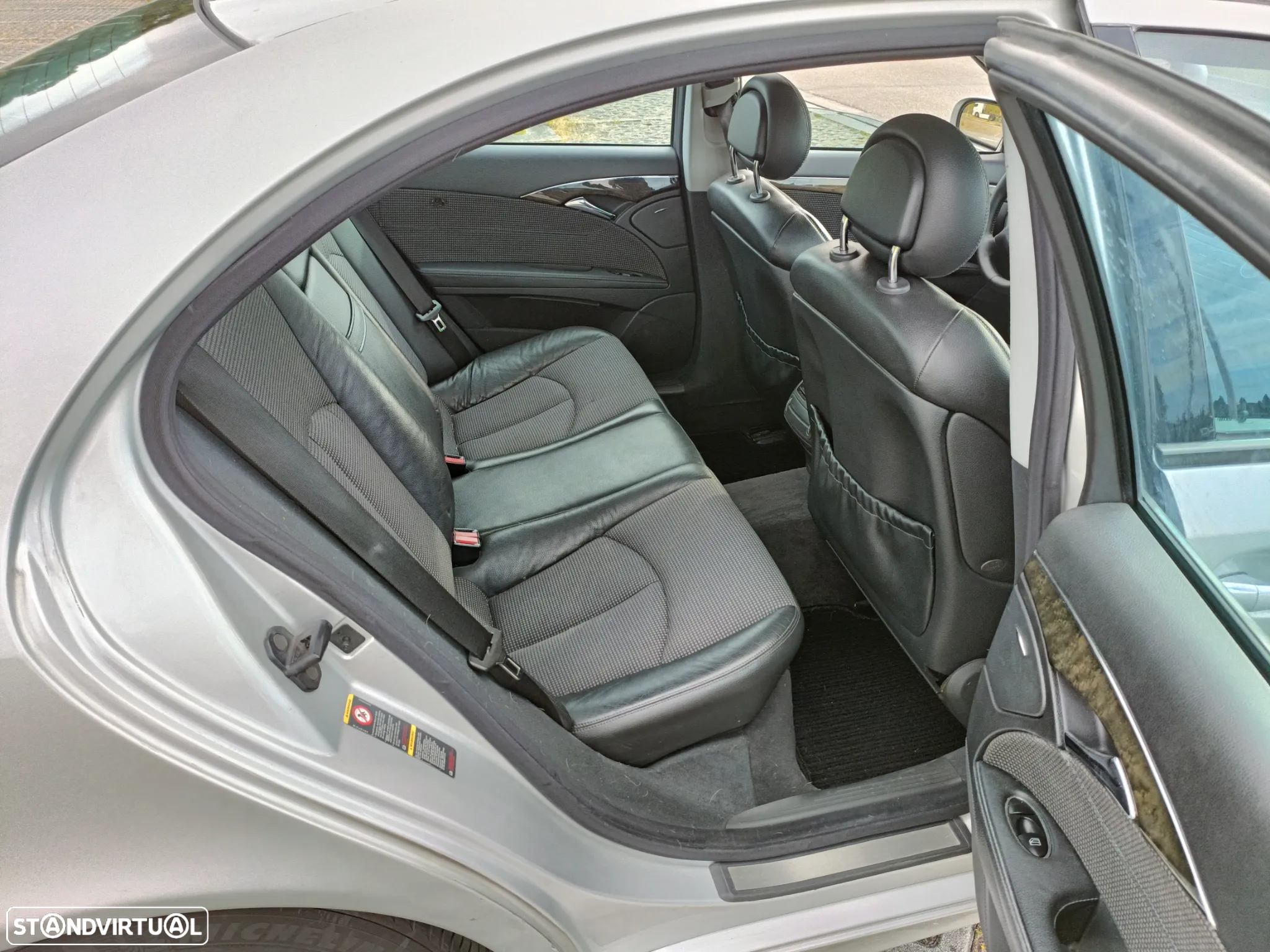 Mercedes-Benz E 270 - 6