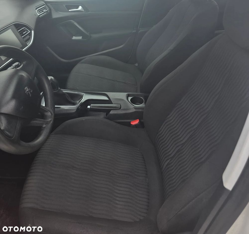 Peugeot 308 - 9