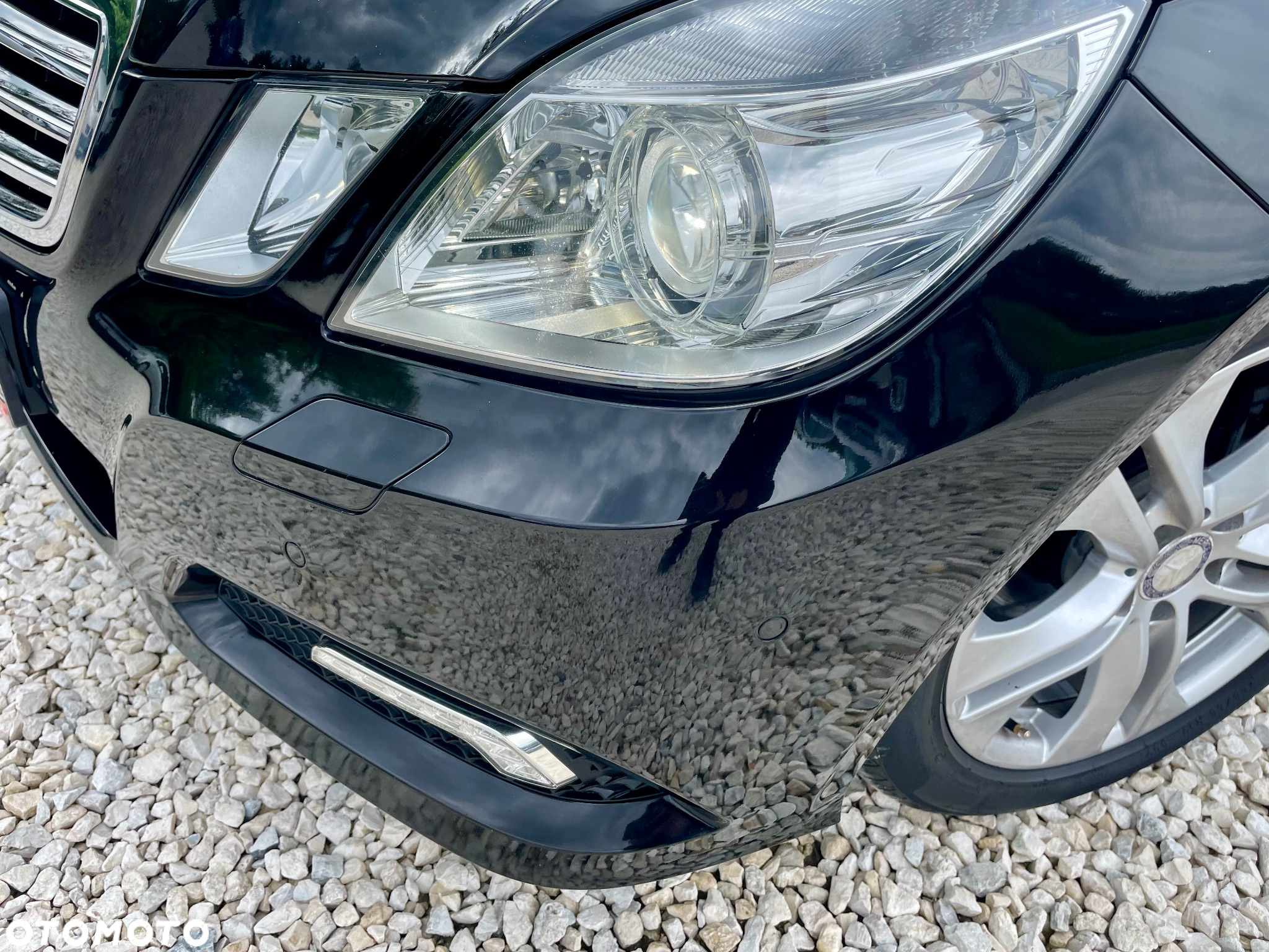 Mercedes-Benz Klasa E 200 CGI BlueEffICIENCY Avantgarde - 24