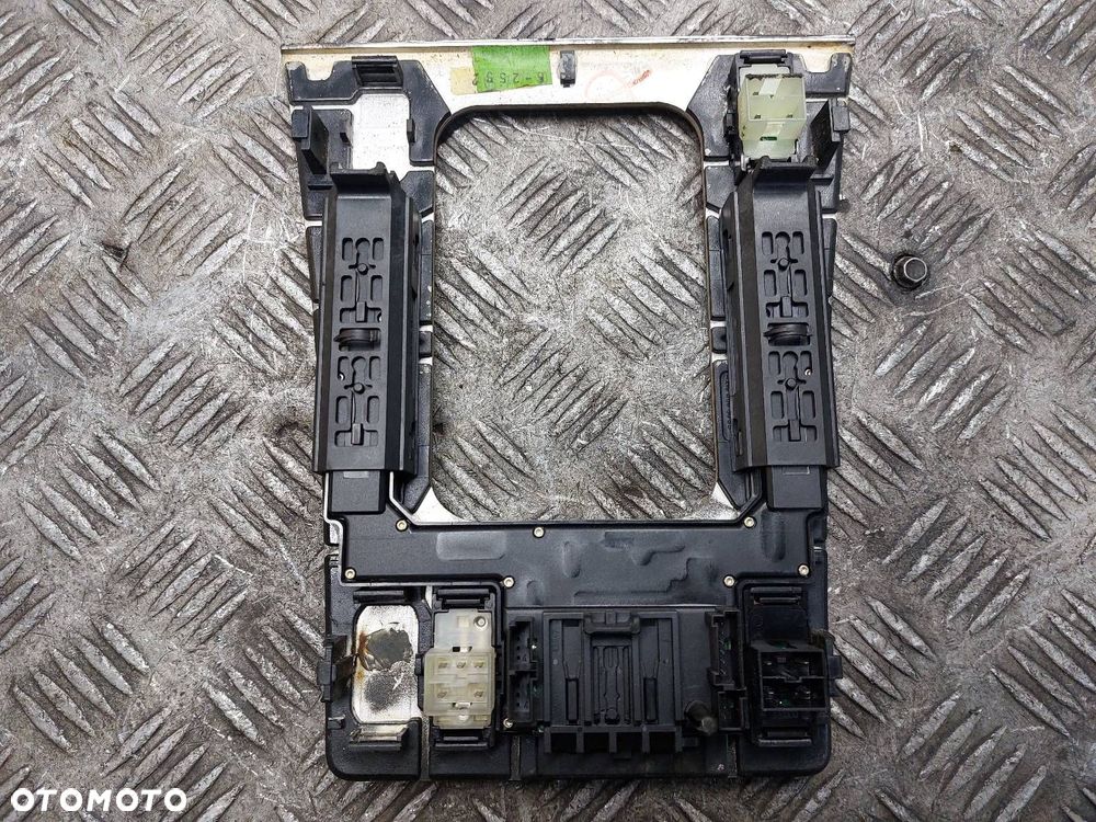 PANEL STEROWANIA SZYB LUSTEREK RAMKA LEWARKA MERCEDES-BENZ W210 E KLASA - 2
