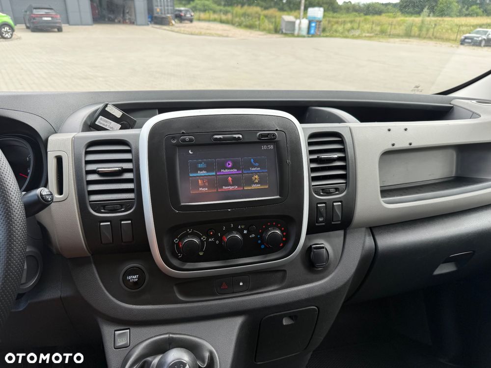 Renault Trafic - 22