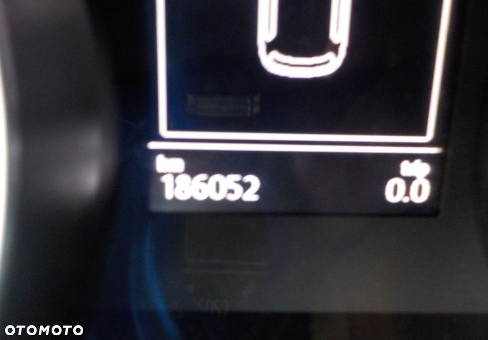 Volkswagen Golf - 25