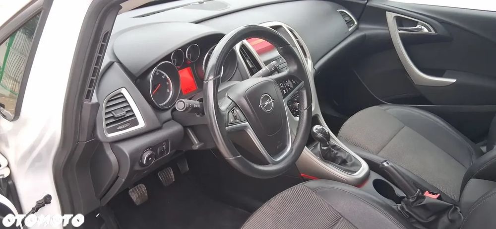 Opel Astra 1.4 Turbo Innovation - 8