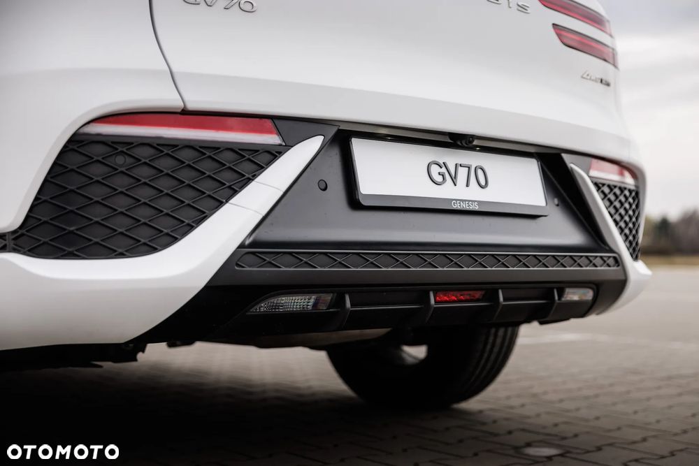 Genesis GV70 2.2 AWD AT8 Luxury Line - 14