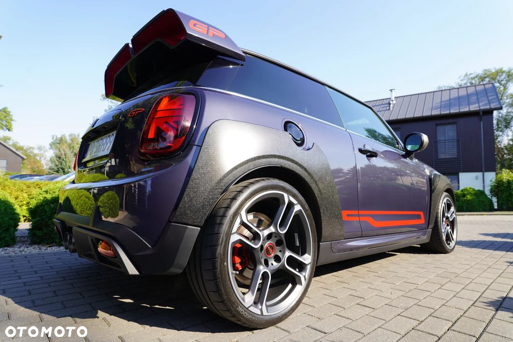 MINI John Cooper Works ALL4 sport - 11