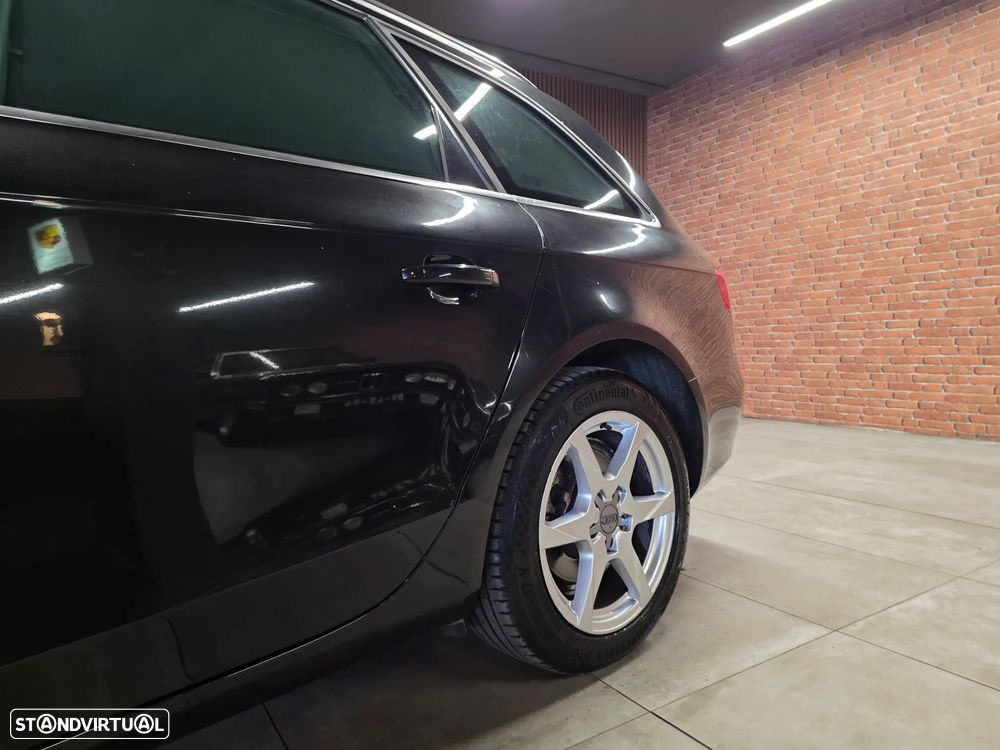 Audi A4 Avant 2.0 TDI Sport - 11