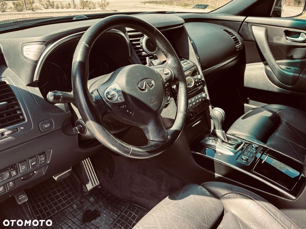 Infiniti Q70 3.7 S Premium - 7