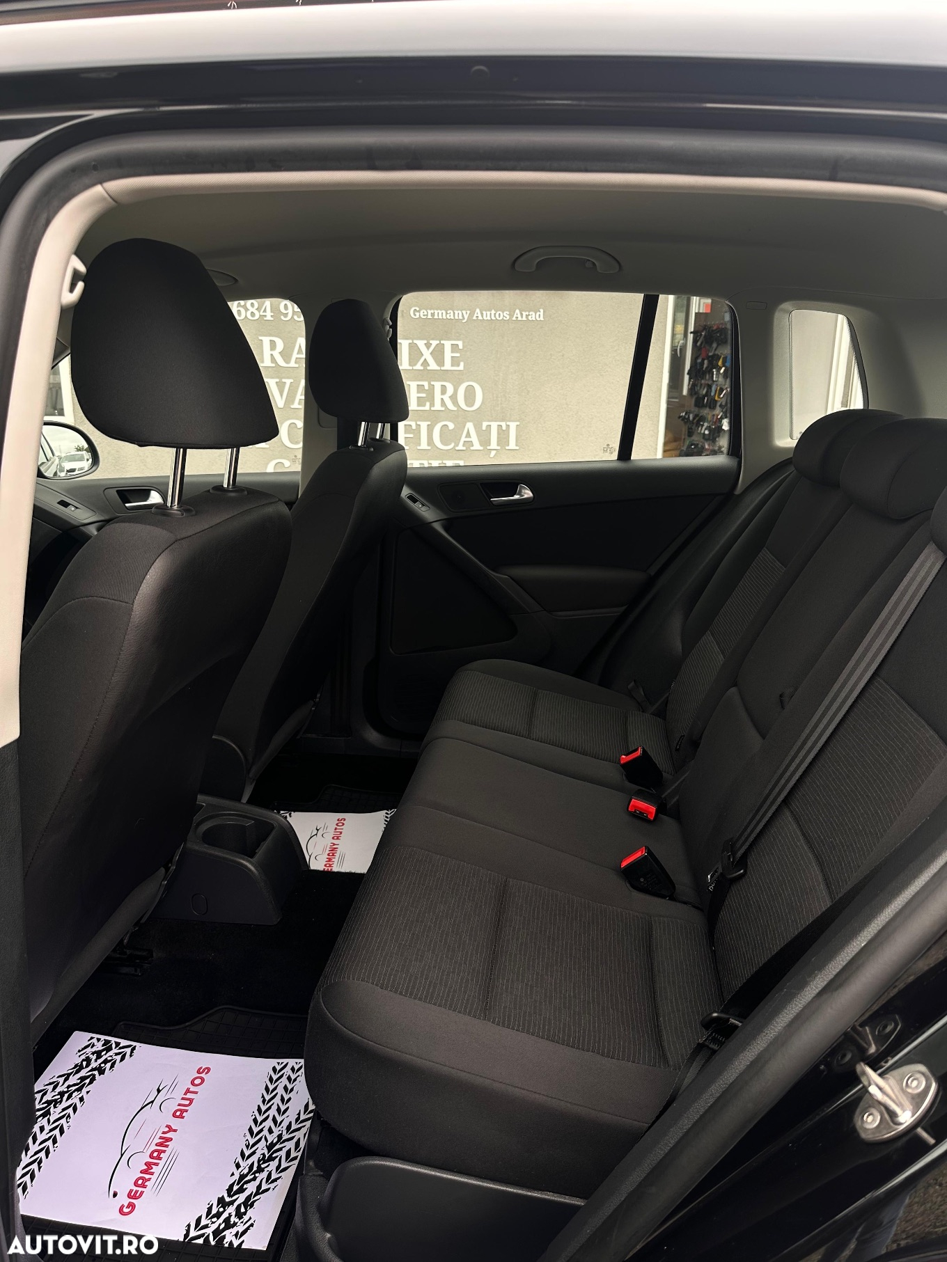 Volkswagen Tiguan - 17