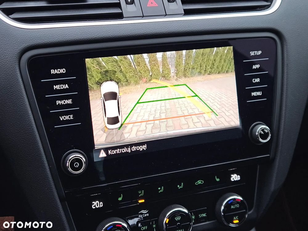 Skoda Octavia 1.5 TSI ACT Style DSG - 8