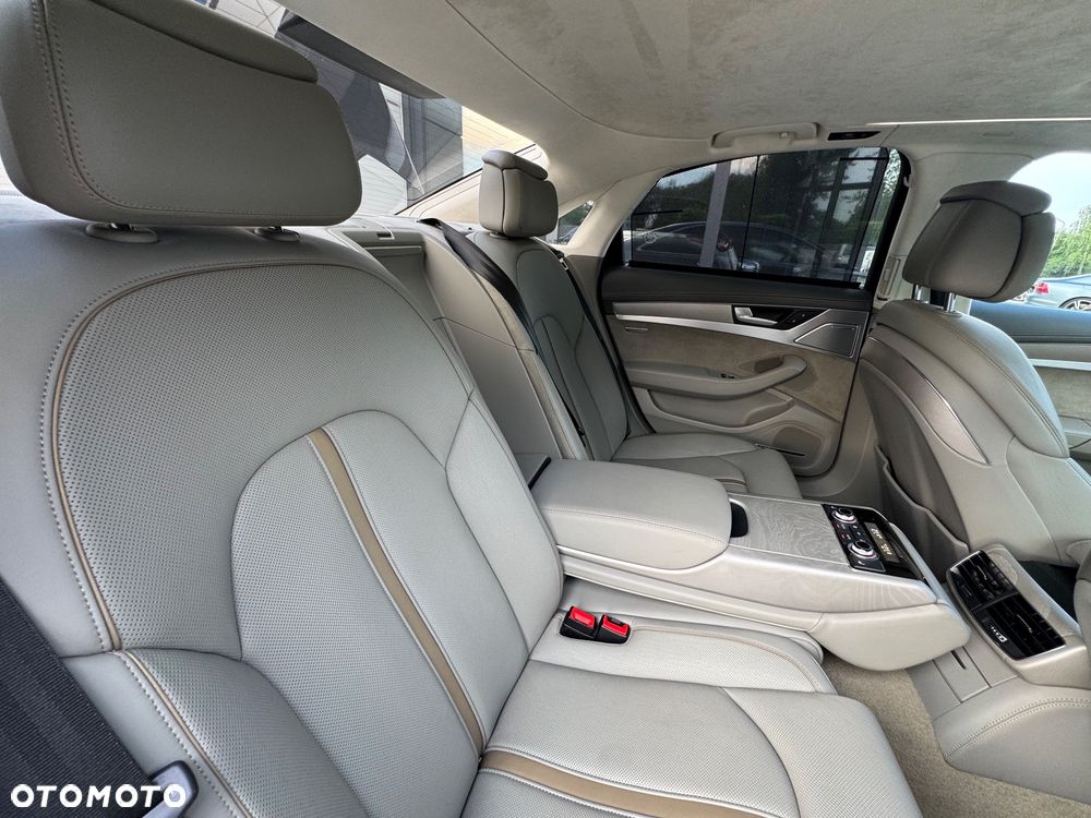 Audi A8 3.0 TDI ultra DPF quattro tiptronic - 33