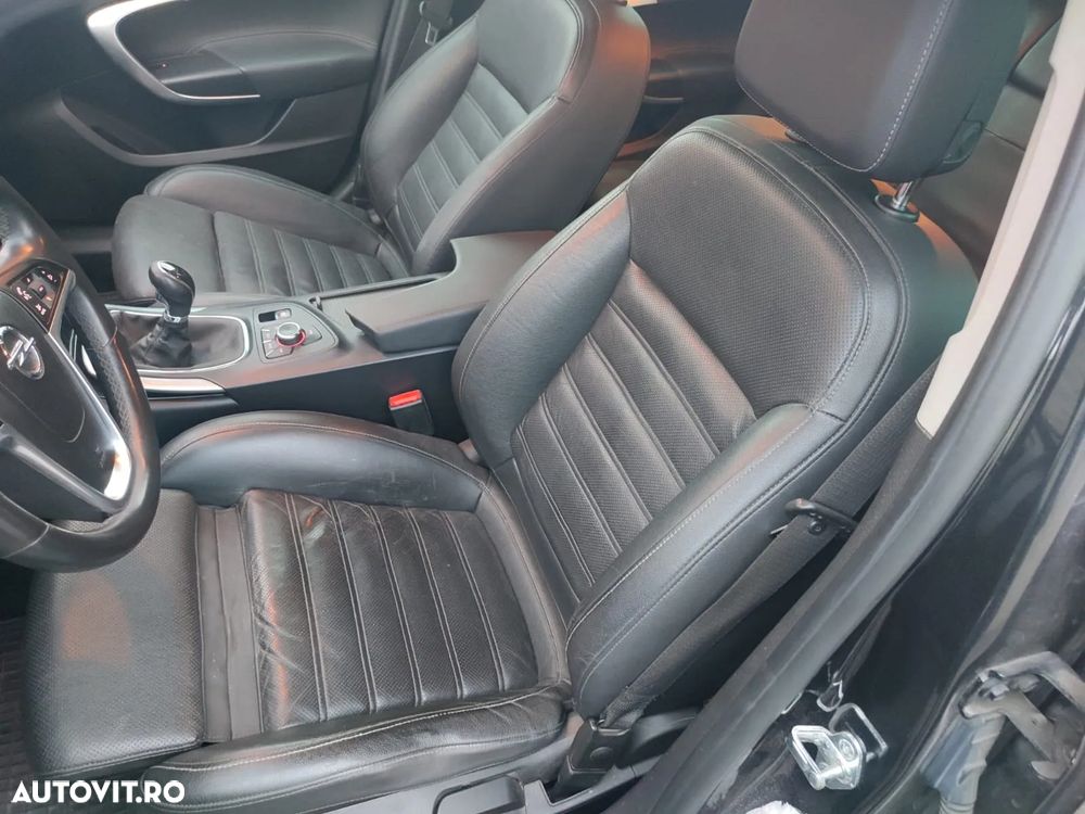 Opel Insignia - 11
