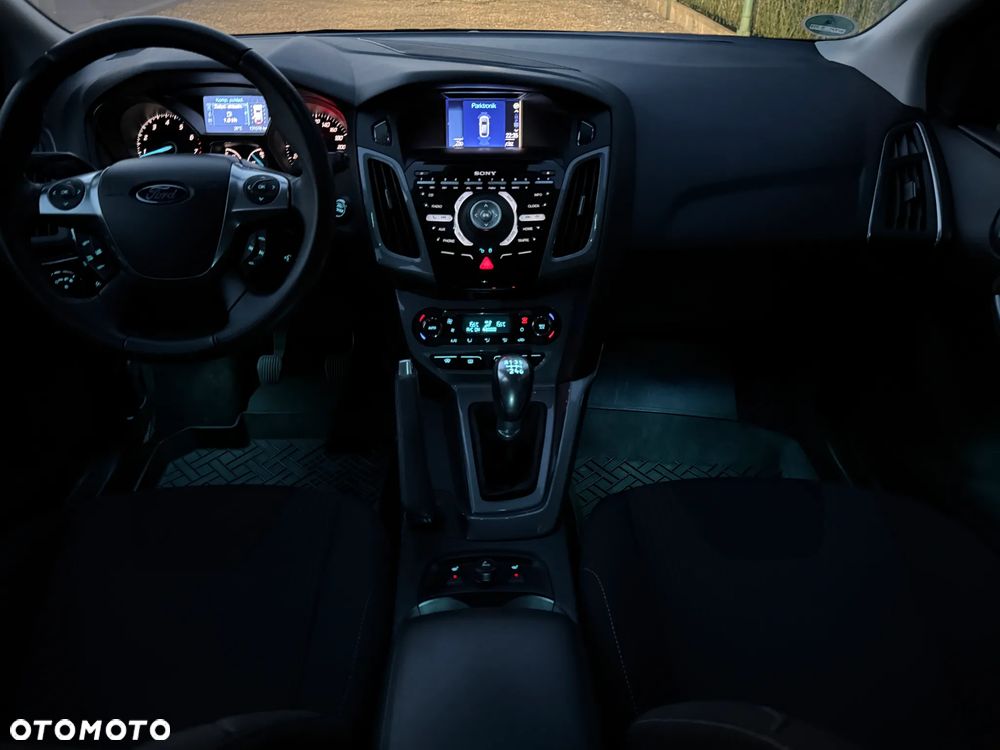 Ford Focus - 38