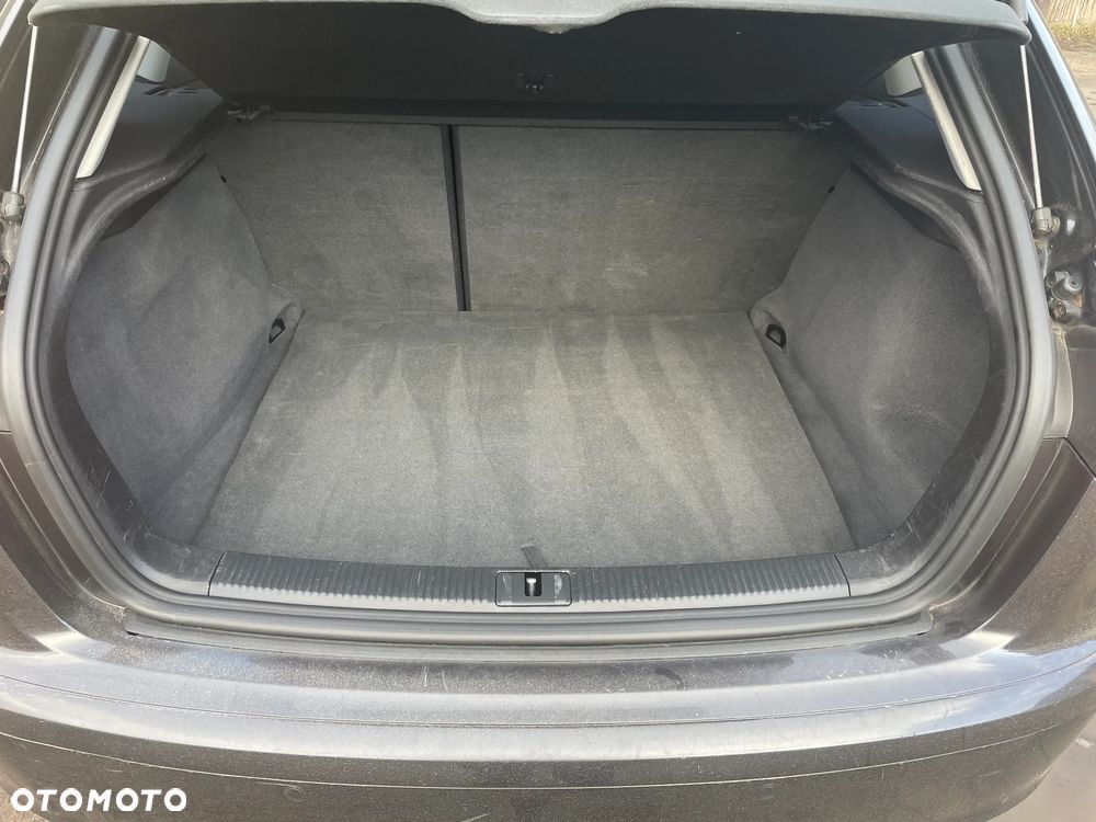 Audi A3 Sportback 2.0 TDI DPF quattro Ambiente - 10