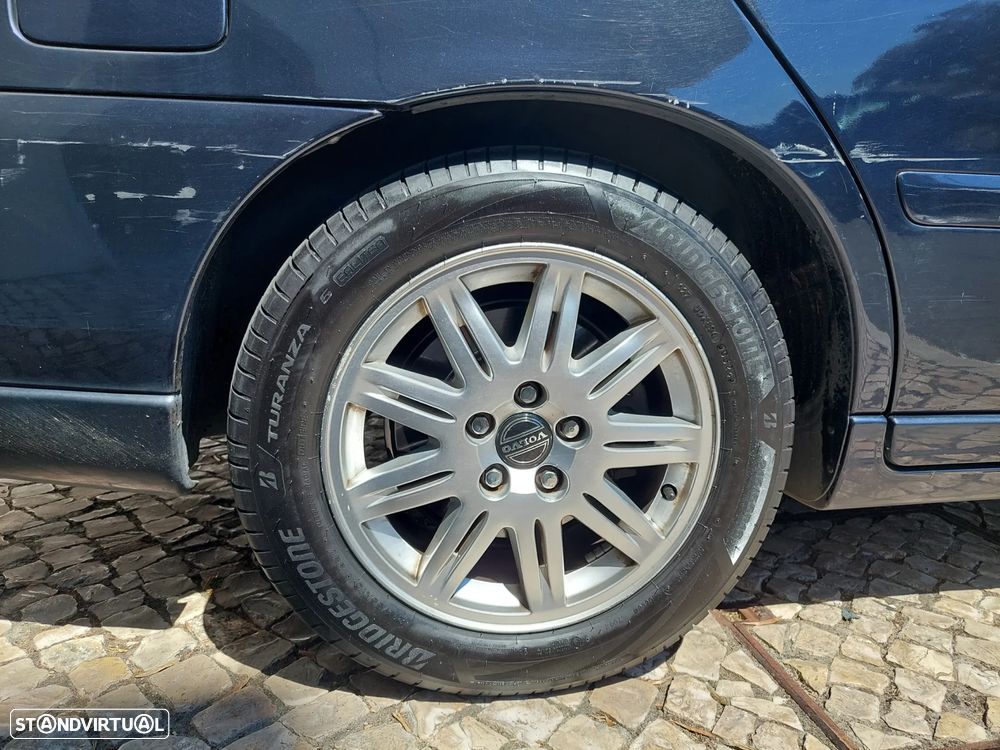 Volvo S60 2.4 D5 - 12