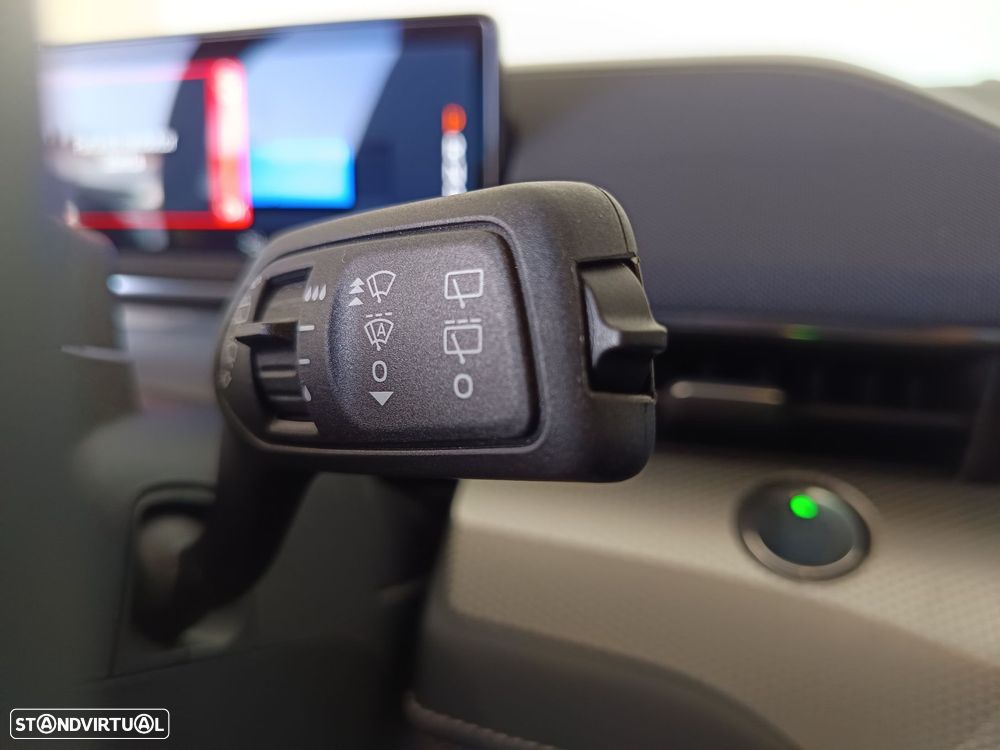 Ford Mustang Mach-E Standard - 18