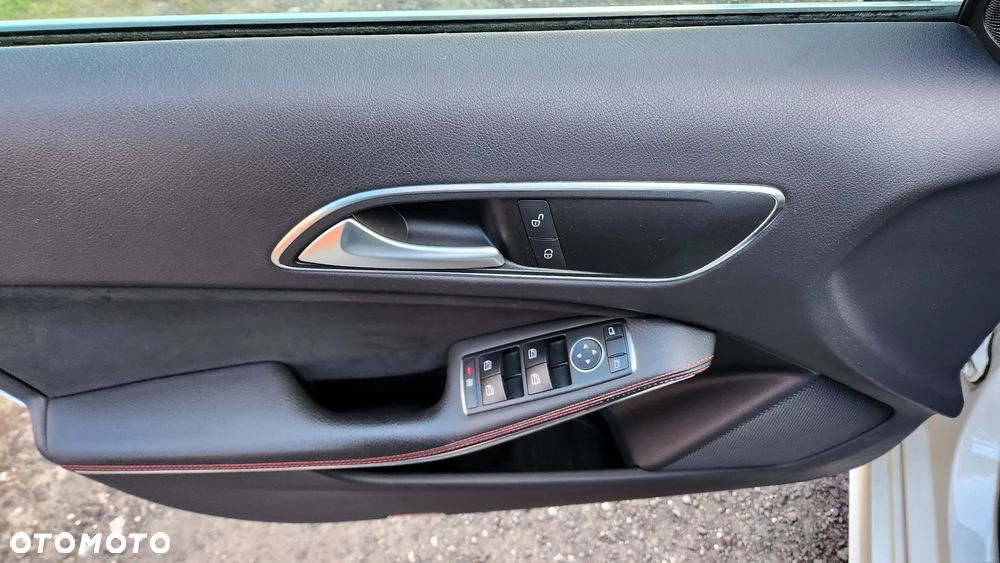 Mercedes-Benz Klasa A 180 AMG Line - 18