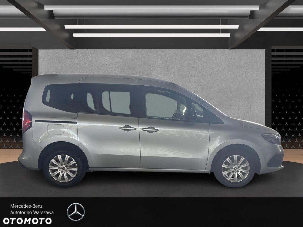 Mercedes-Benz EQT - 7