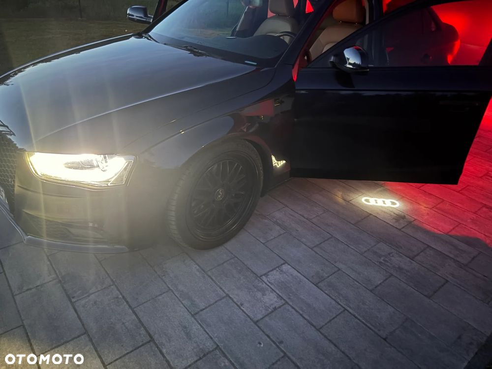 Audi A4 Limousine - 35