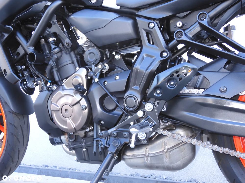 Yamaha MT - 33