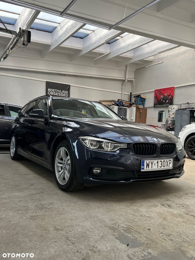 BMW Seria 3 318d xDrive - 4