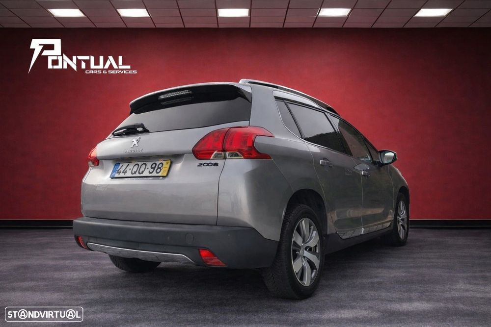 Peugeot 2008 1.2 PureTech Allure - 5