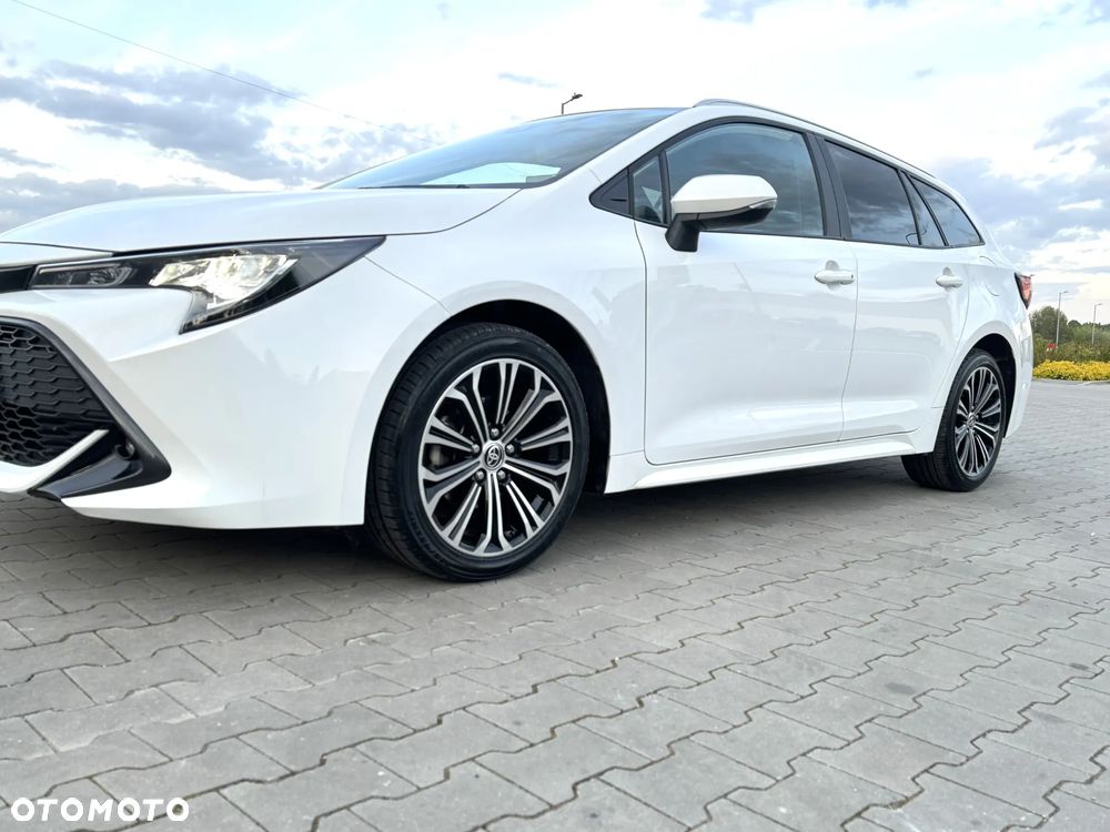 Toyota Corolla 1.8 Hybrid Comfort - 12