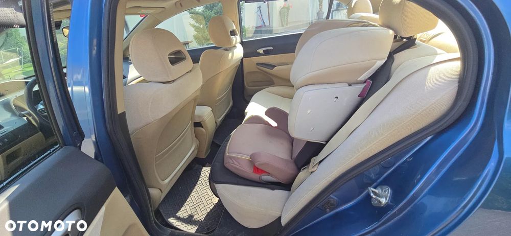 Honda Civic 1.8 Executive - 19