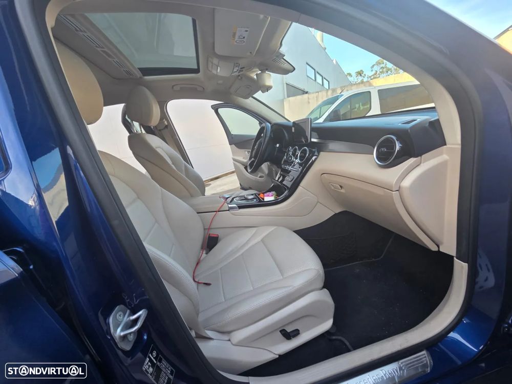 Mercedes-Benz GLC 250 d Coupe 4Matic 9G-TRONIC - 12