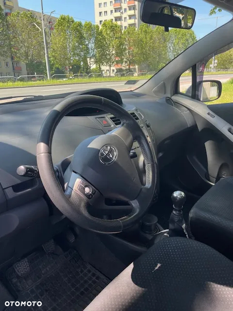 Toyota Yaris 1.4 D-4D Sol - 19