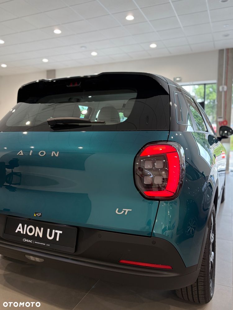 GAC AION UT - 5