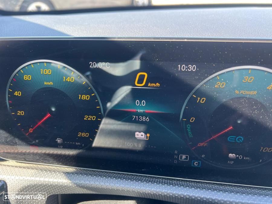 Mercedes-Benz A 250 e AMG Line - 11