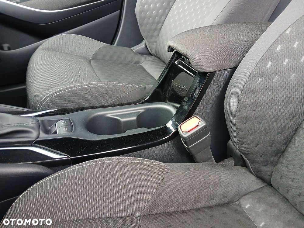 Toyota Corolla 2.0 Hybrid Comfort - 37