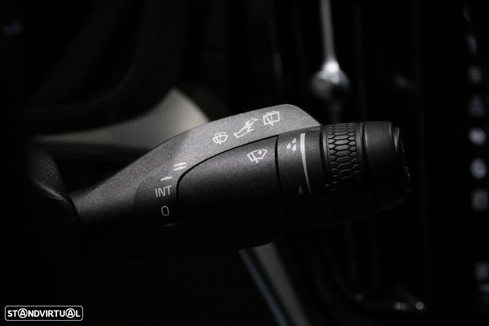 Volvo XC 60 2.0 T6 PHEV Plus Dark AWD - 39