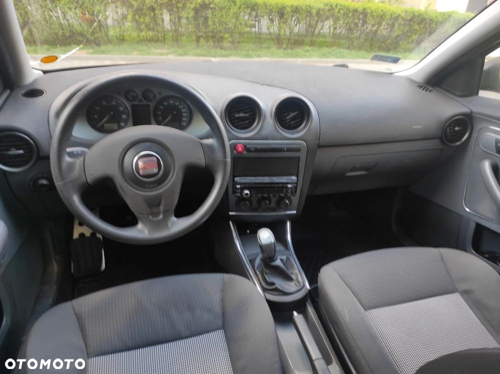 Seat Ibiza 1.4 16V Reference - 5