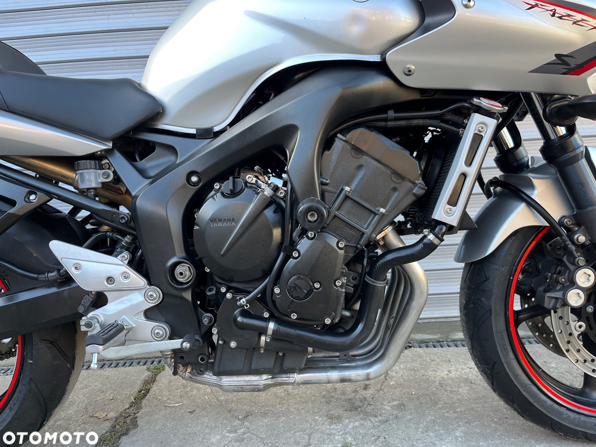 Yamaha FZ6 - 21