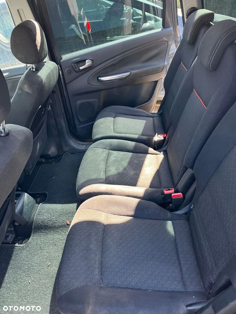 Ford Galaxy 2.0 Concept - 3