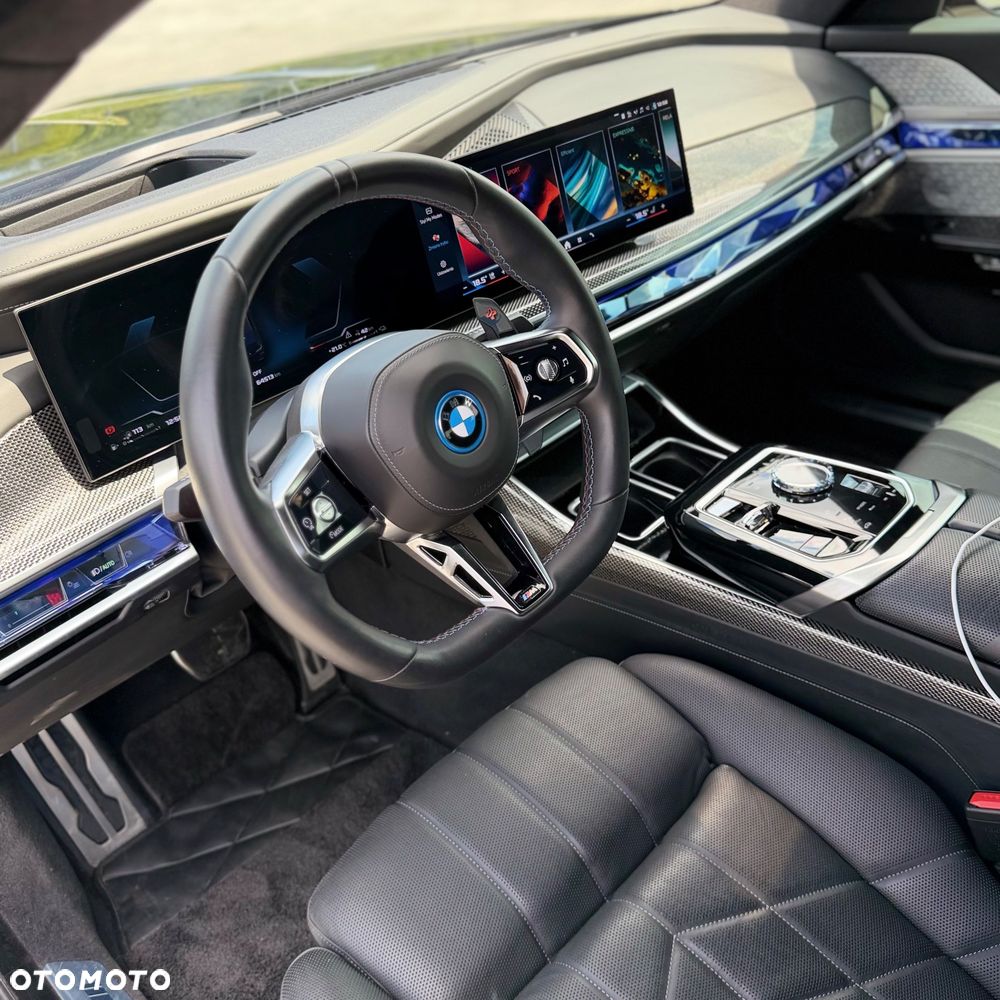 BMW Seria 7 M760e PHEV xDrive sport - 16