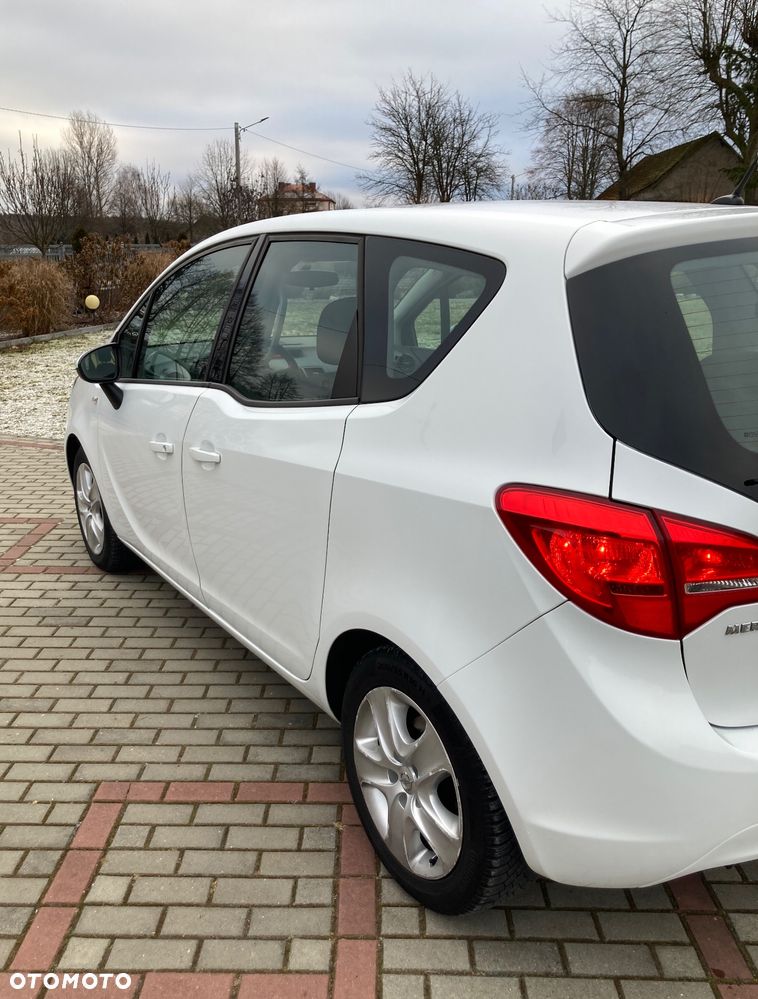 Opel Meriva - 10