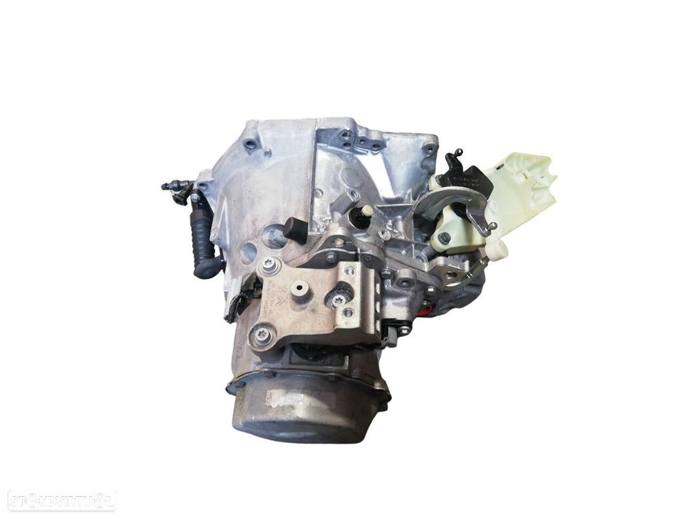 CAIXA VELOCIDADES PEUGEOT 2008 2016 - 2