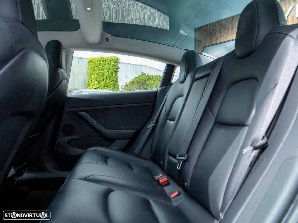 Tesla Model 3 - 27