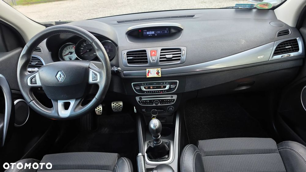 Renault Megane TCe 180 GT - 13