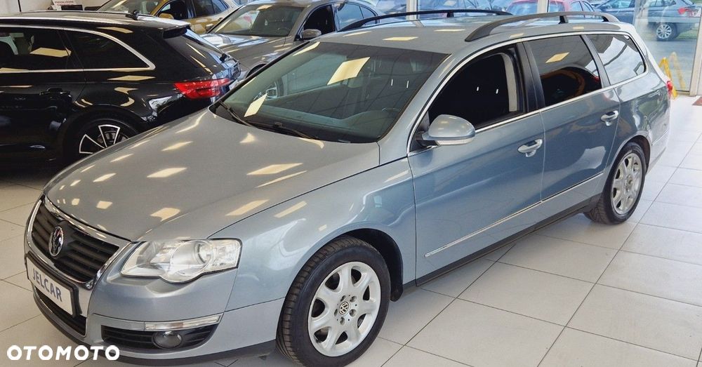 Volkswagen Passat - 2