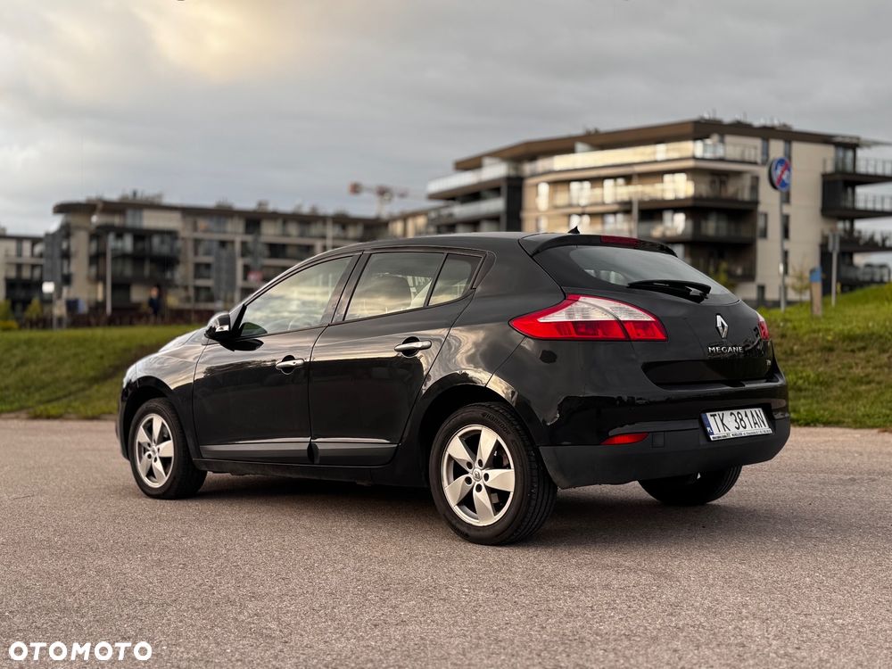 Renault Megane TCe 130 Dynamique - 3