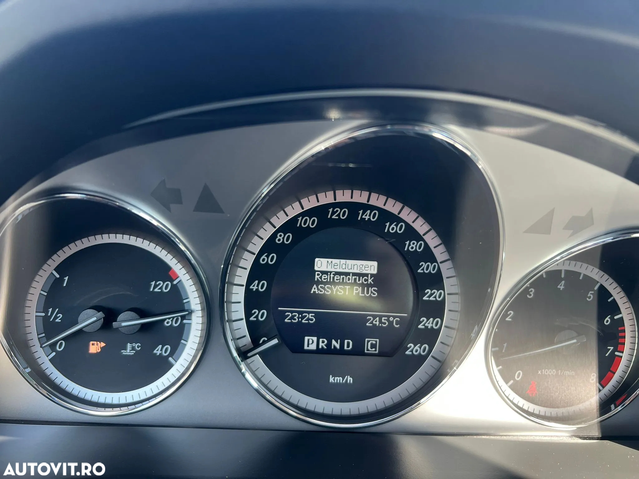 Mercedes-Benz C 180 T CGI Automatik BlueEFFICIENCY Elegance - 10