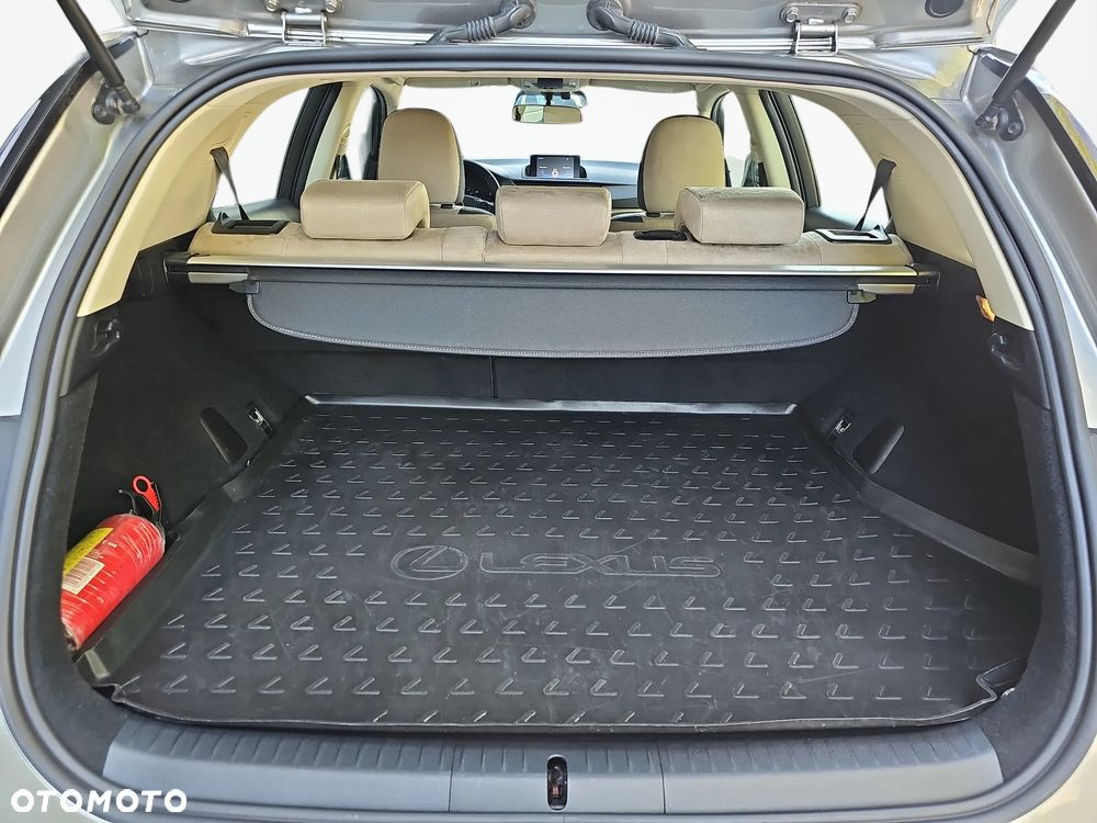 Lexus CT 200h Elegance - 12