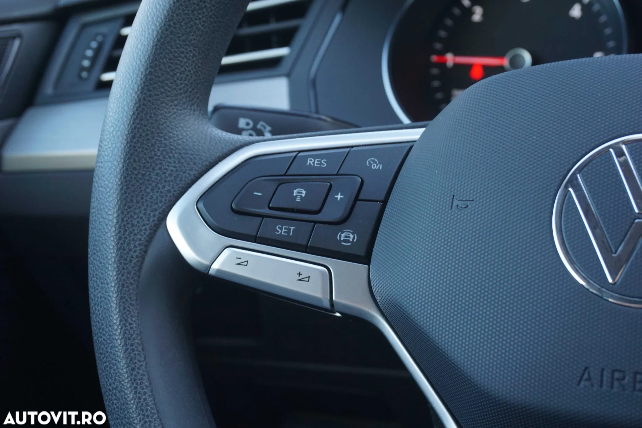 Volkswagen Passat 2.0 TDI DSG Advance - 17