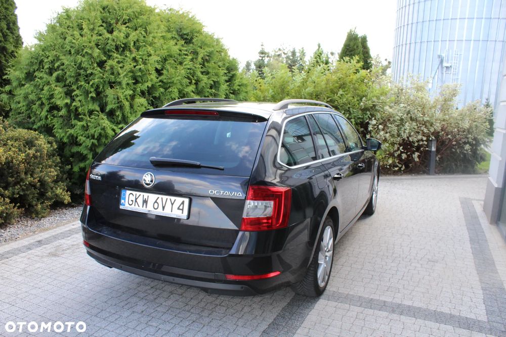 Skoda Octavia 2.0 TDI Style DSG - 2
